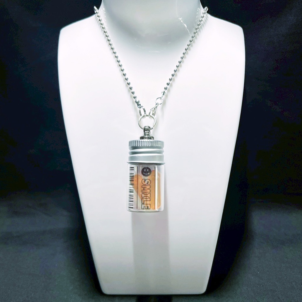 【数量限定 / 受注生産】錠剤ネックレス 大サイズ(SMILE)