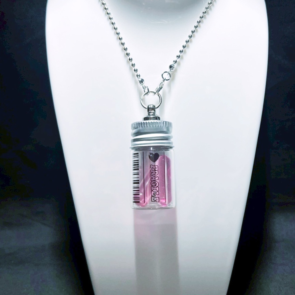 【数量限定 / 受注生産】錠剤ネックレス 大サイズ（FRAGILE）