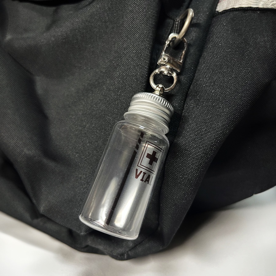 バイアル風ケース(小物、アクセサリー入れ)