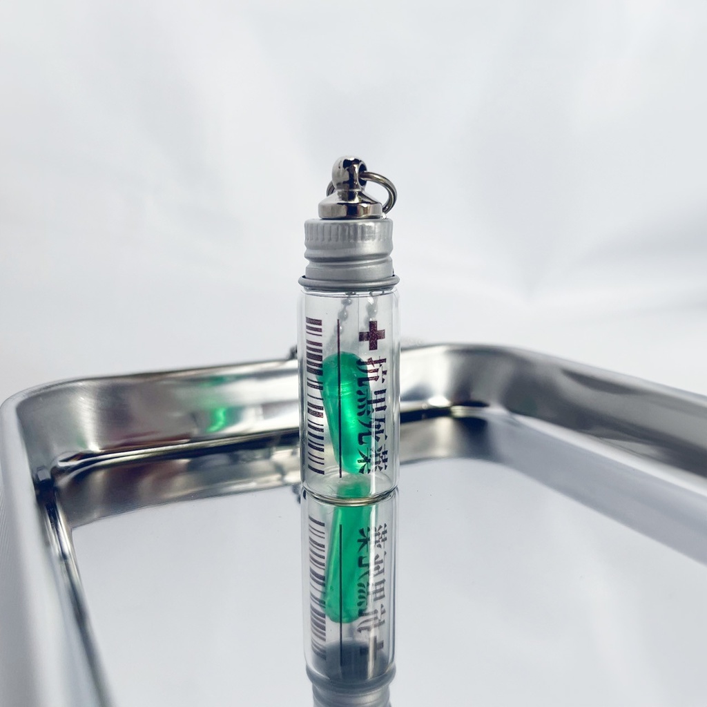 (全8種)錠剤ネックレス 小瓶(クリアグリーン)