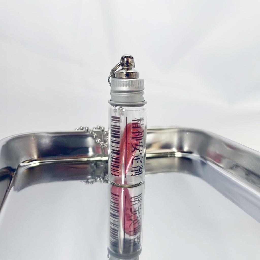 (全8種)錠剤ネックレス 小瓶(クリアレッド)