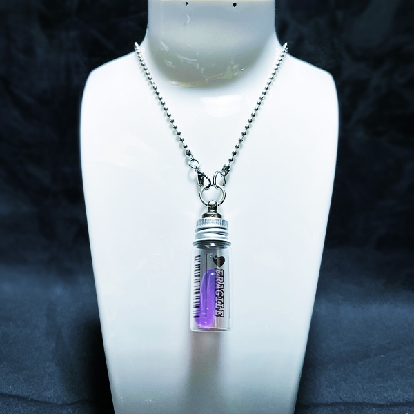 【数量限定 / 受注生産】錠剤ネックレス(FRAGILE)