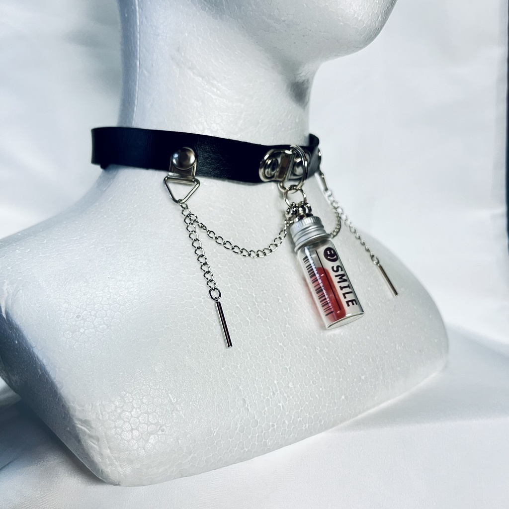 錠剤チョーカー(SMILE×クリアレッド)