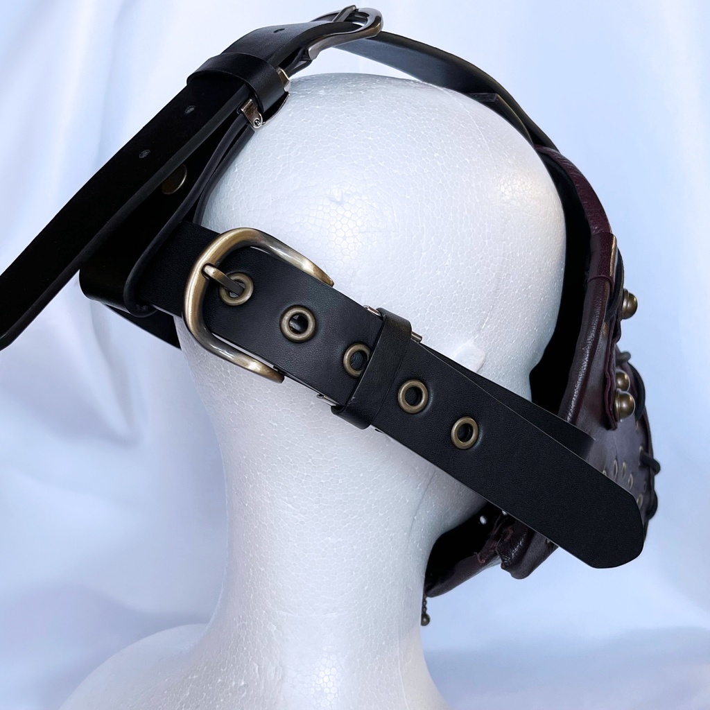 古酒色のペストマスク