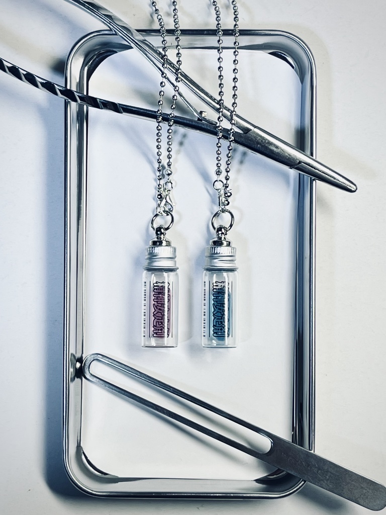 【再販 / 受注生産】錠剤ネックレス(精神安定剤)