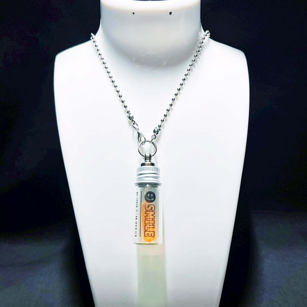 【再販 / 受注生産】錠剤ネックレス(SMILE)