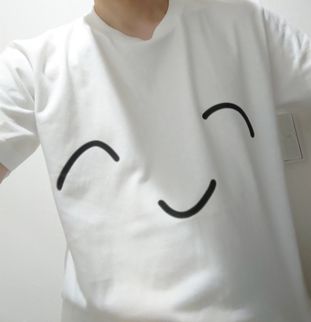 顔面ドアップTシャツ