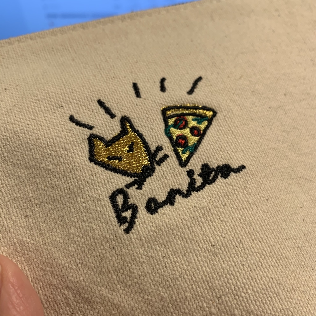 キツピザ刺繍ポーチ