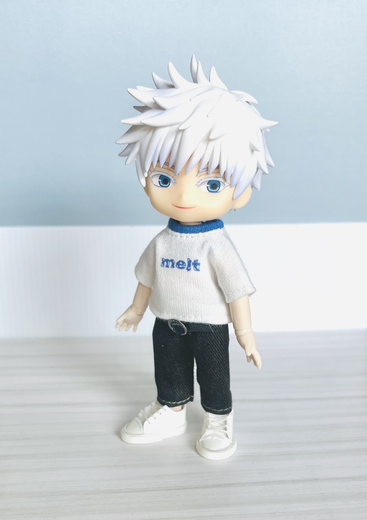 meltロゴTシャツ