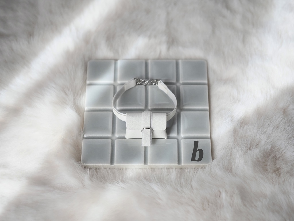 leather bodybag -straight-