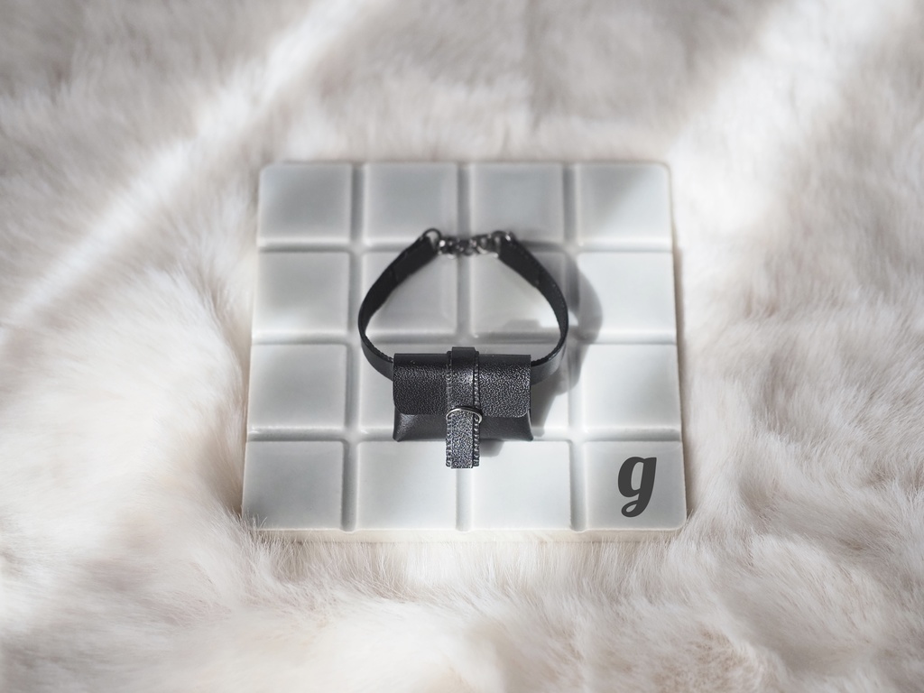 leather bodybag -straight-