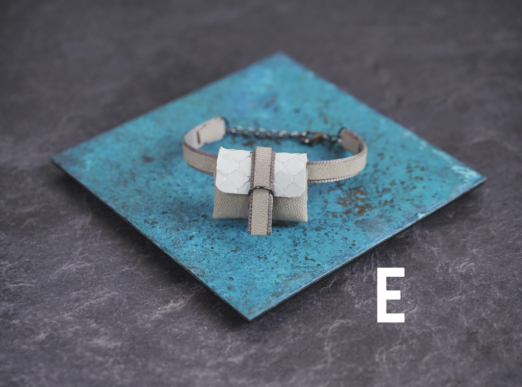 leather bodybag -straight- exoticPy