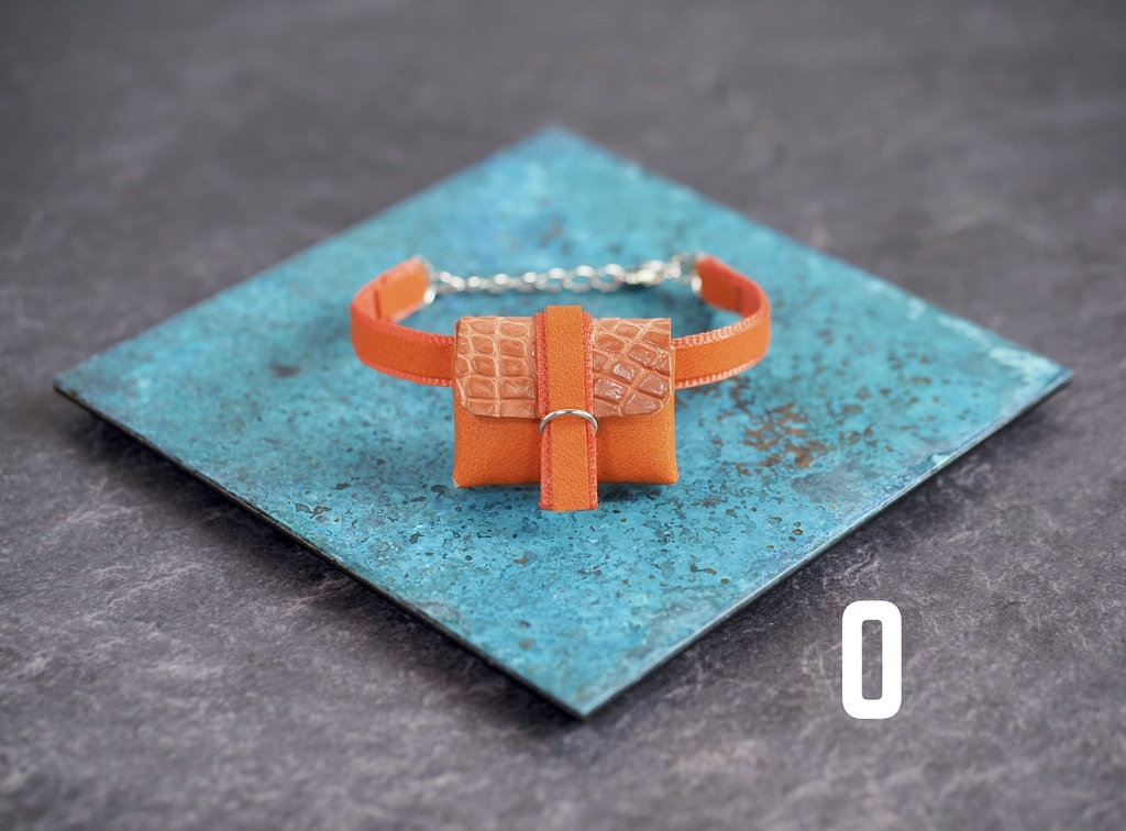 leather bodybag -straight- exotic