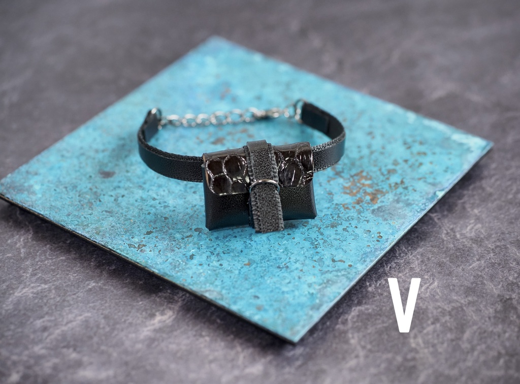 leather bodybag -straight- exotic