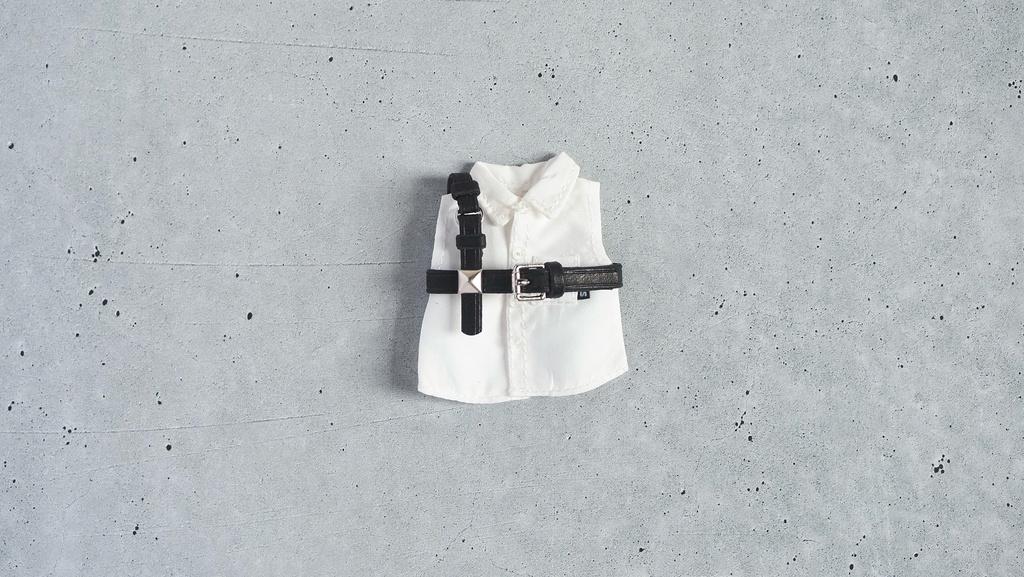 leather harness for puni