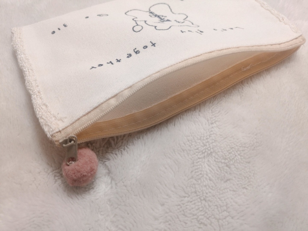 手描きポーチ ⚝⋆ 泣き虫くまくん