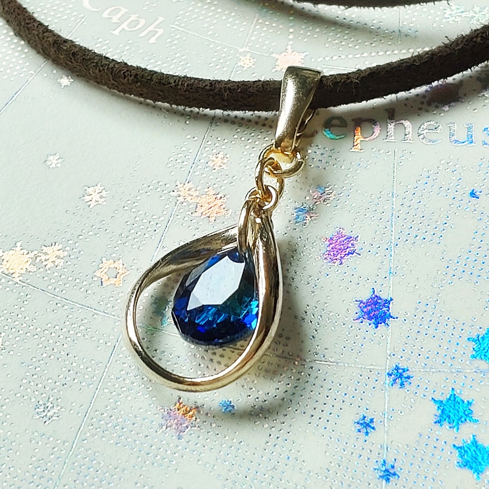 「𝘊𝘪𝘤𝘩𝘰𝘳𝘪𝘶𝘮 𝘪𝘯𝘵𝘺𝘣𝘶𝘴」イメージペンダント