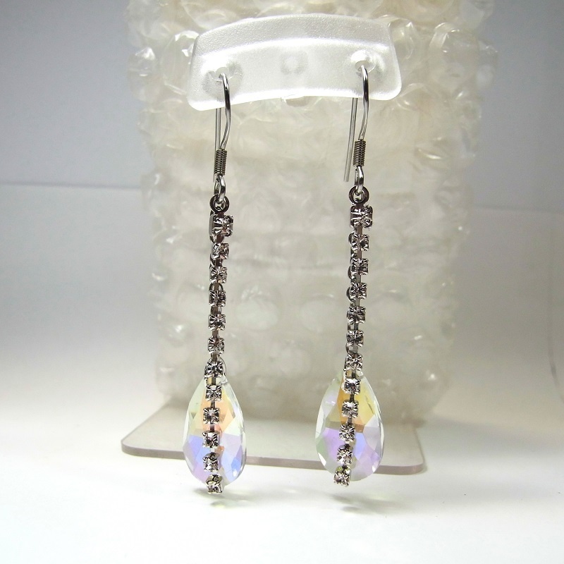 ステンレス製フックピアス A級ガラス ティアドロップ オーロラ&ロングシャンデリア lalalady-201