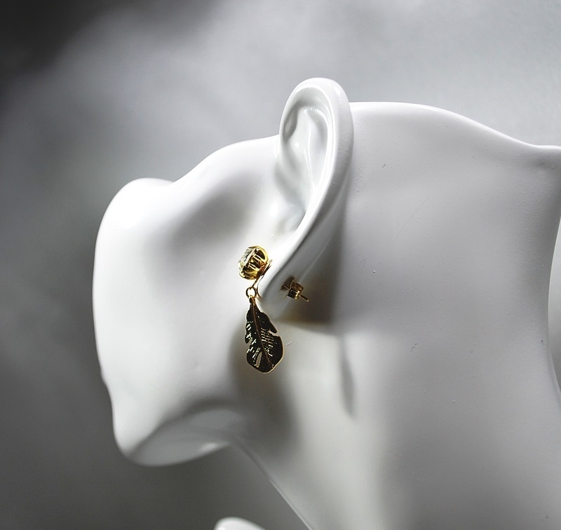 K16GPピアス A級ガラス&小さな葉っぱ ANGEL FACTORY lalalady-207