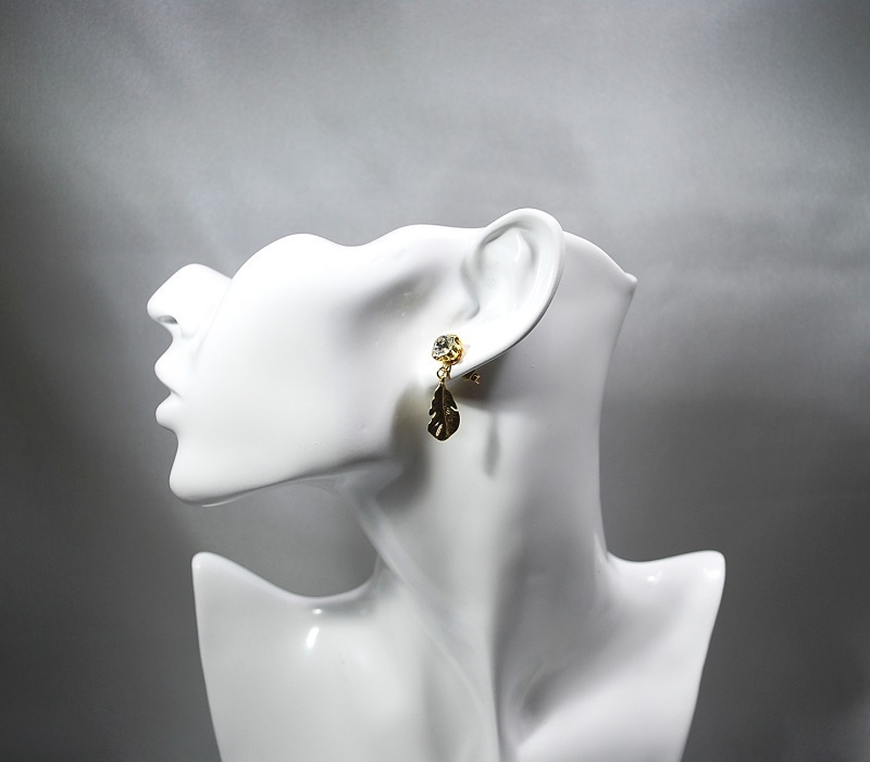 K16GPピアス A級ガラス&小さな葉っぱ ANGEL FACTORY lalalady-207