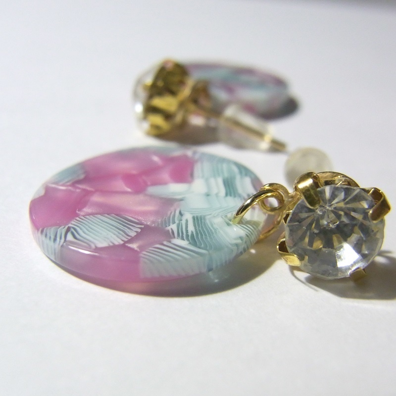 K16GP A級ガラス&夏カラーべっ甲 スタッドピアス ANGEL FACTORY lalalady-224