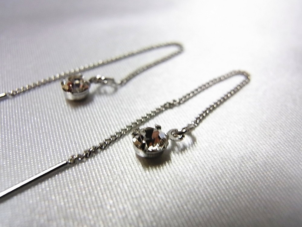 ロングピアス 本ロジューム アメリカンチェーンポスト&4mm ラインストーン ANGEL FACTORY agf-109