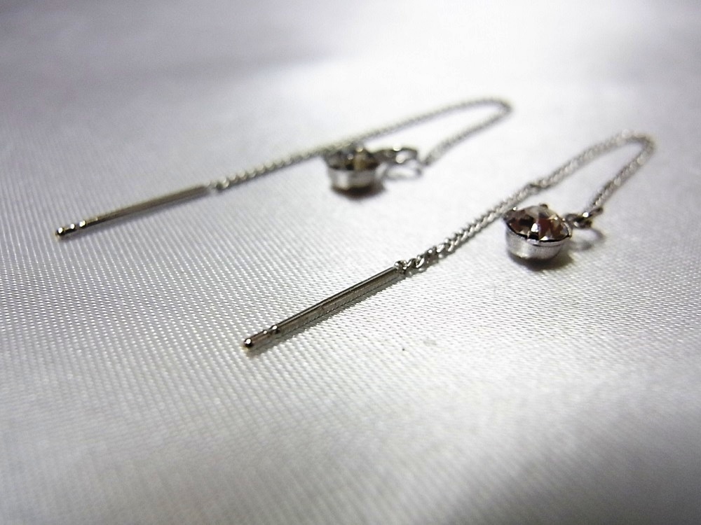 ロングピアス 本ロジューム アメリカンチェーンポスト&4mm ラインストーン ANGEL FACTORY agf-109