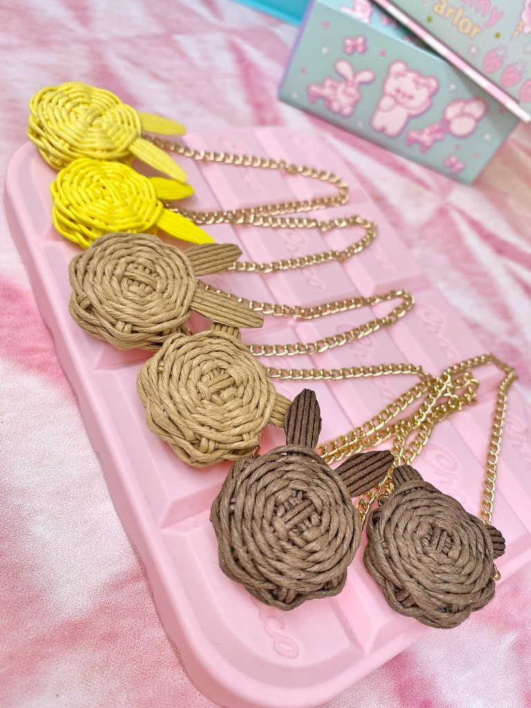 編みかごポシェットM ①