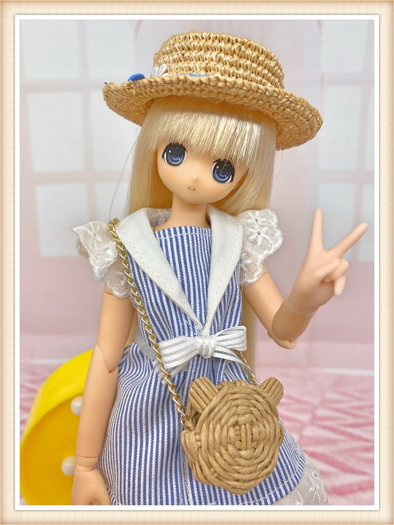 編みかごポシェットM ①