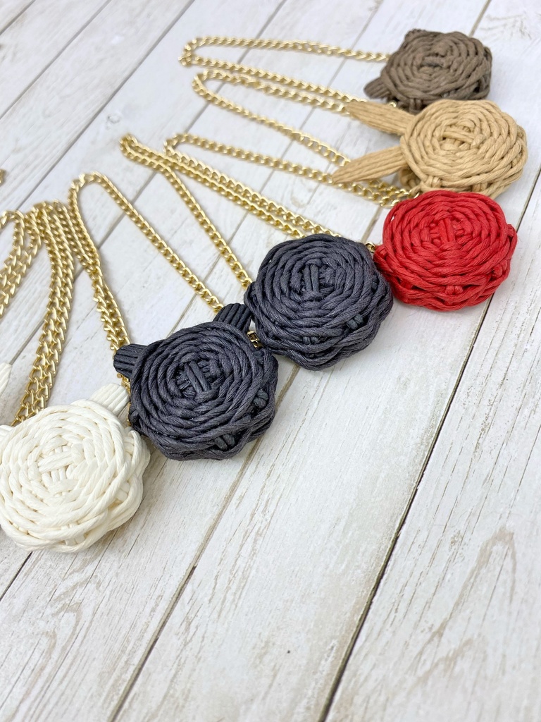 編みかごポシェットM ①