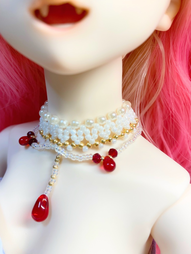 吸血ネックレス