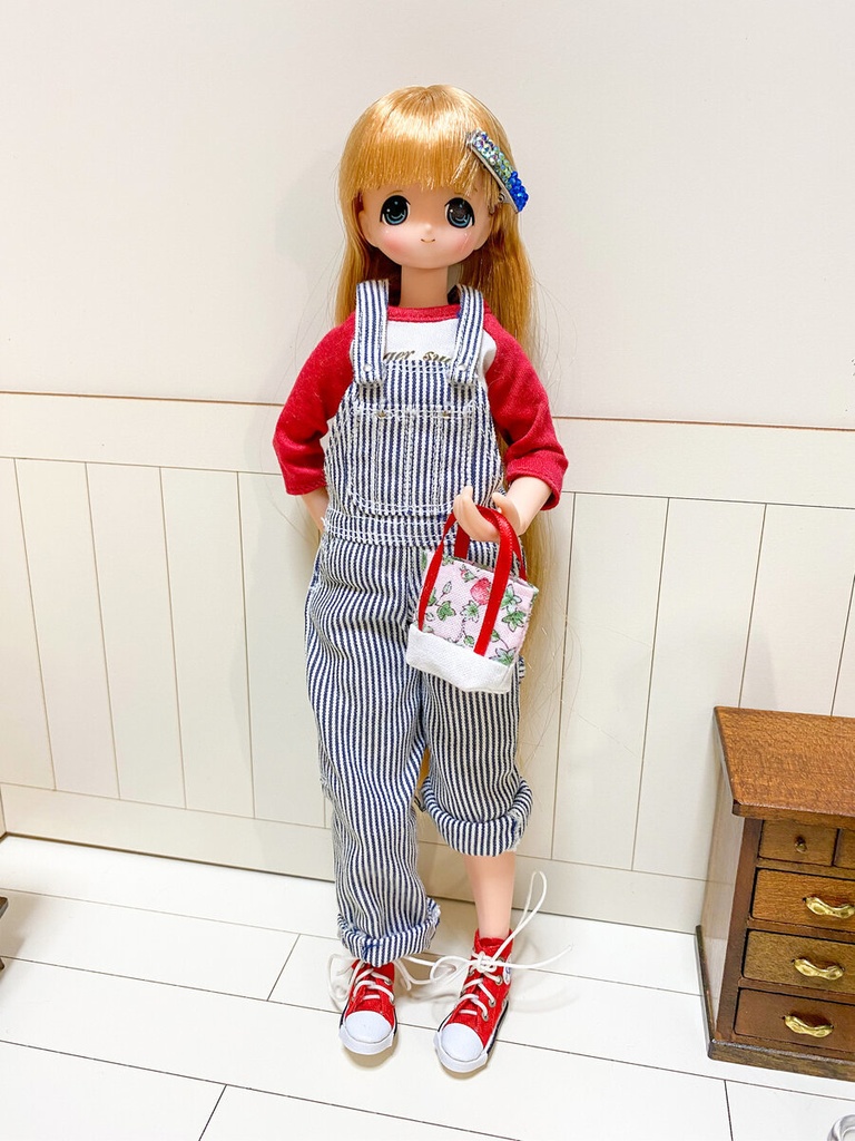 手縫いのミニチュアバッグ