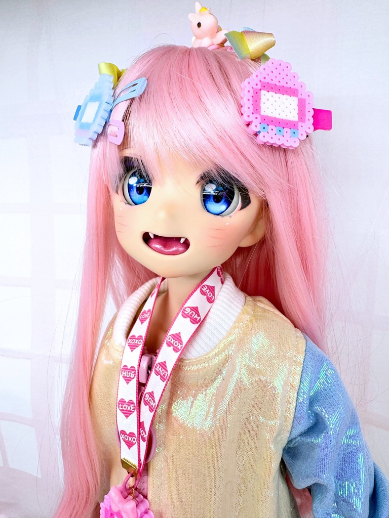 卵型ゲーム機ヘアクリップ