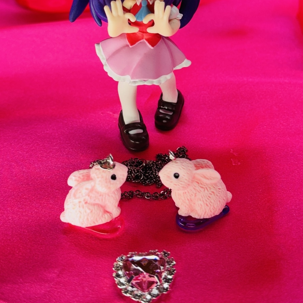 【ネックレス】ハートにお座りライド!【うすピンクのうさぎ🐇💕】