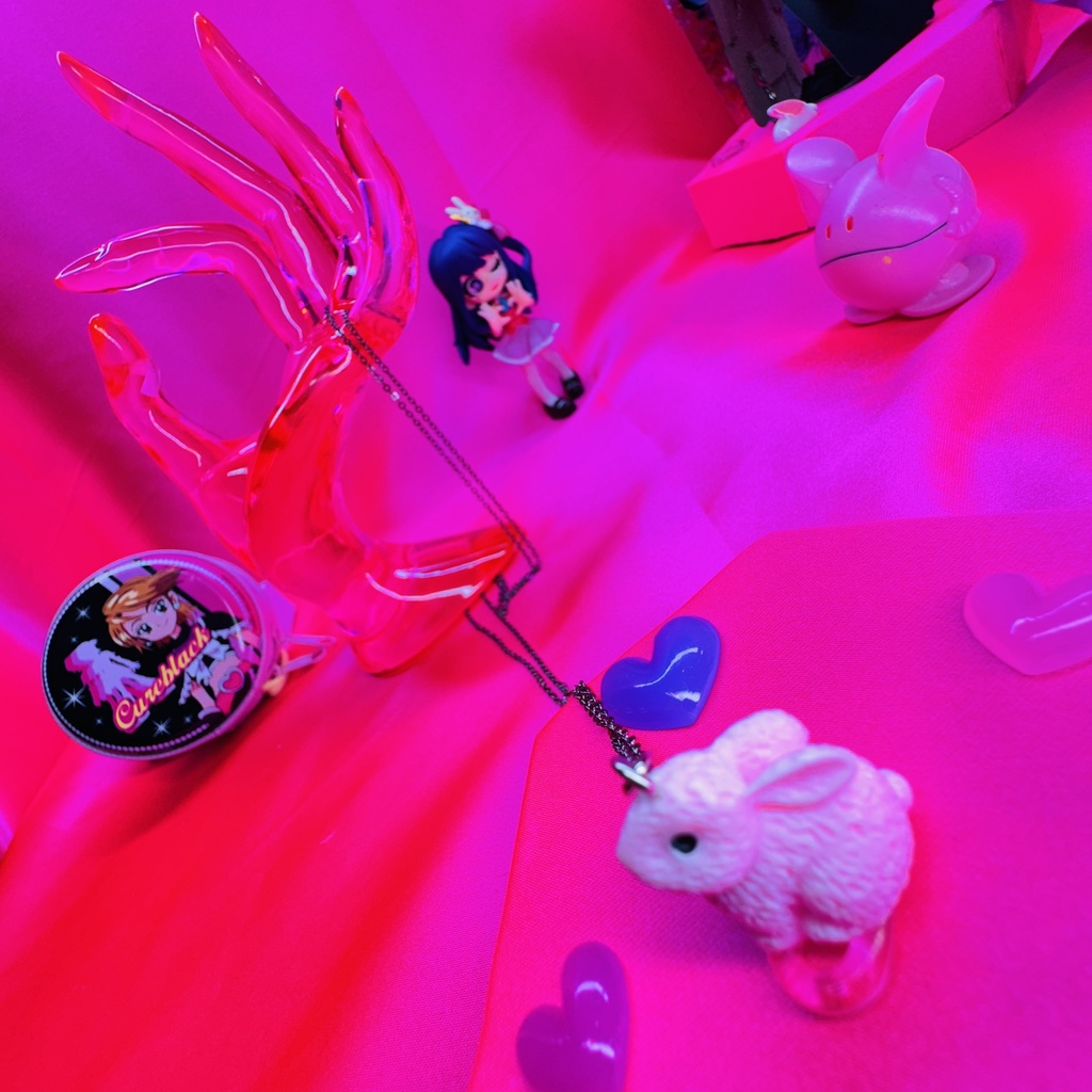 【ネックレス】ハートにお座りライド!【うすピンクのうさぎ🐇💕】