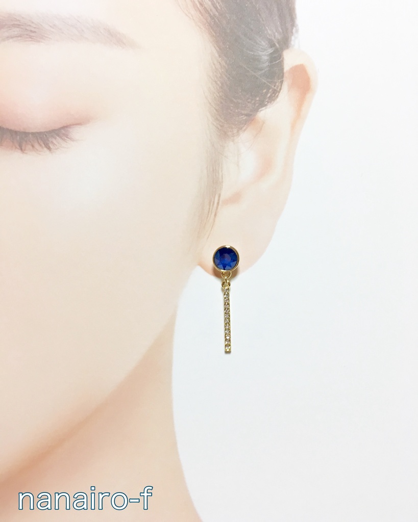 ラウンド&スティック*スワロフスキーピアス・イヤリング