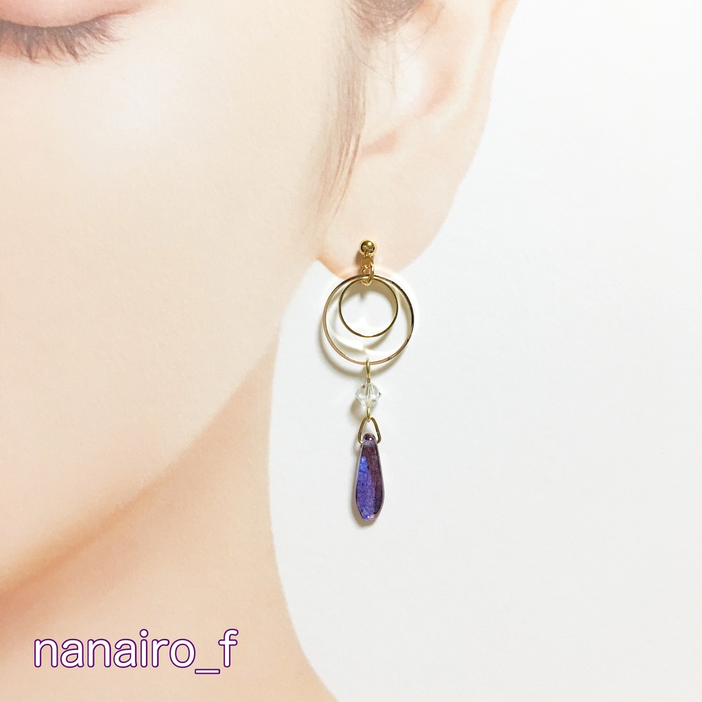 空しずく*チェコとスワロフスキーのピアス・イヤリング(カラーチェンジ)