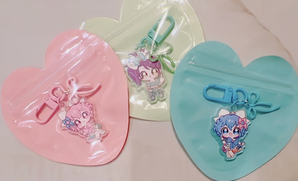 NEW🌟ドレシリボンアクリルキーホルダー