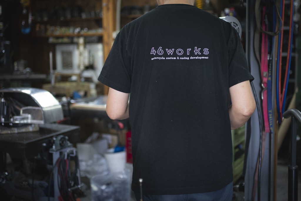 46works 2025 ロゴ T-shirt