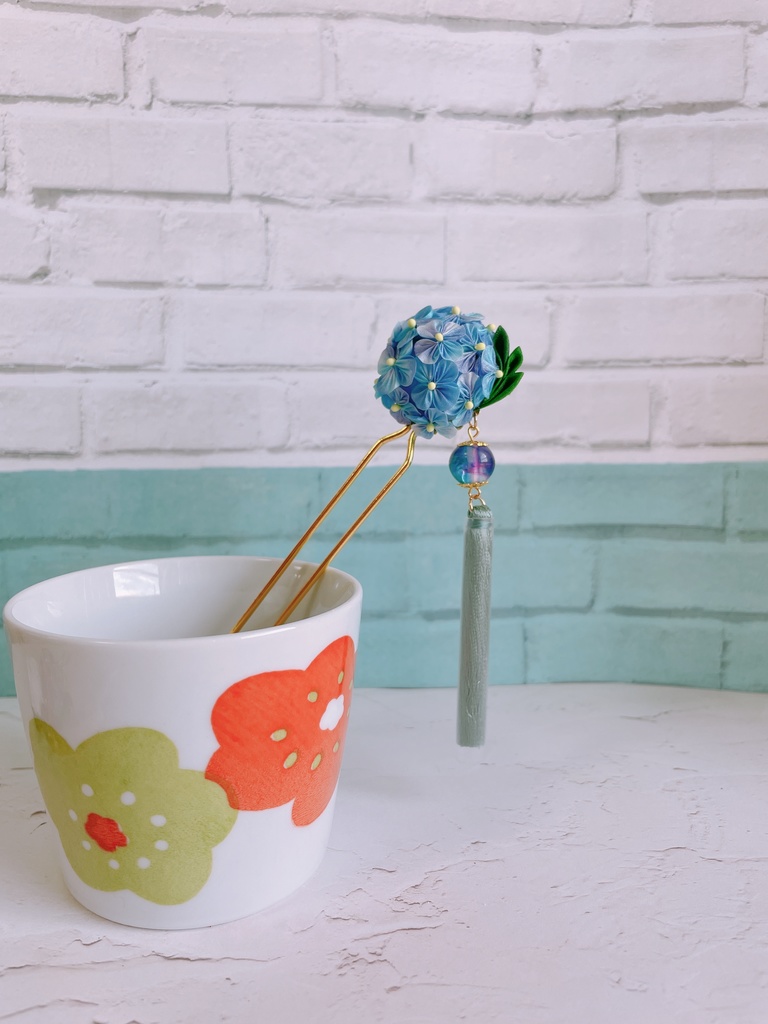 夏のお供に💠紫陽花のかんざし