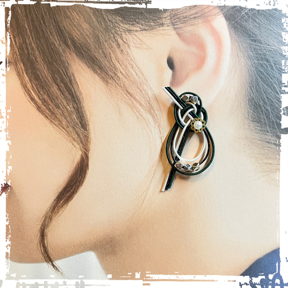 【忍たま】1~6年カラー 水引きピアス/イヤリング