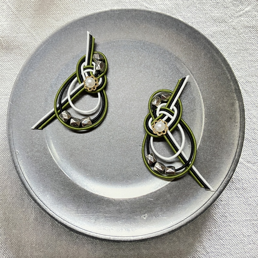 【忍たま】1~6年カラー 水引きピアス/イヤリング