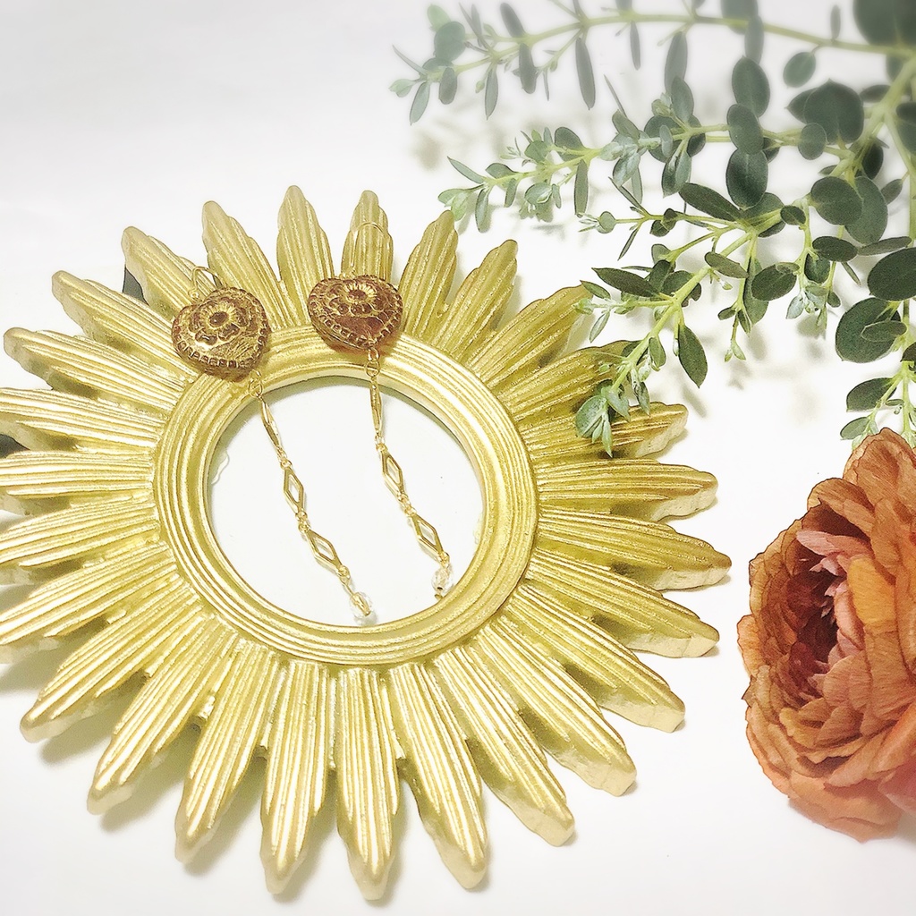 心臓に宿す者✴︎キャラクターイメージピアス イヤリング