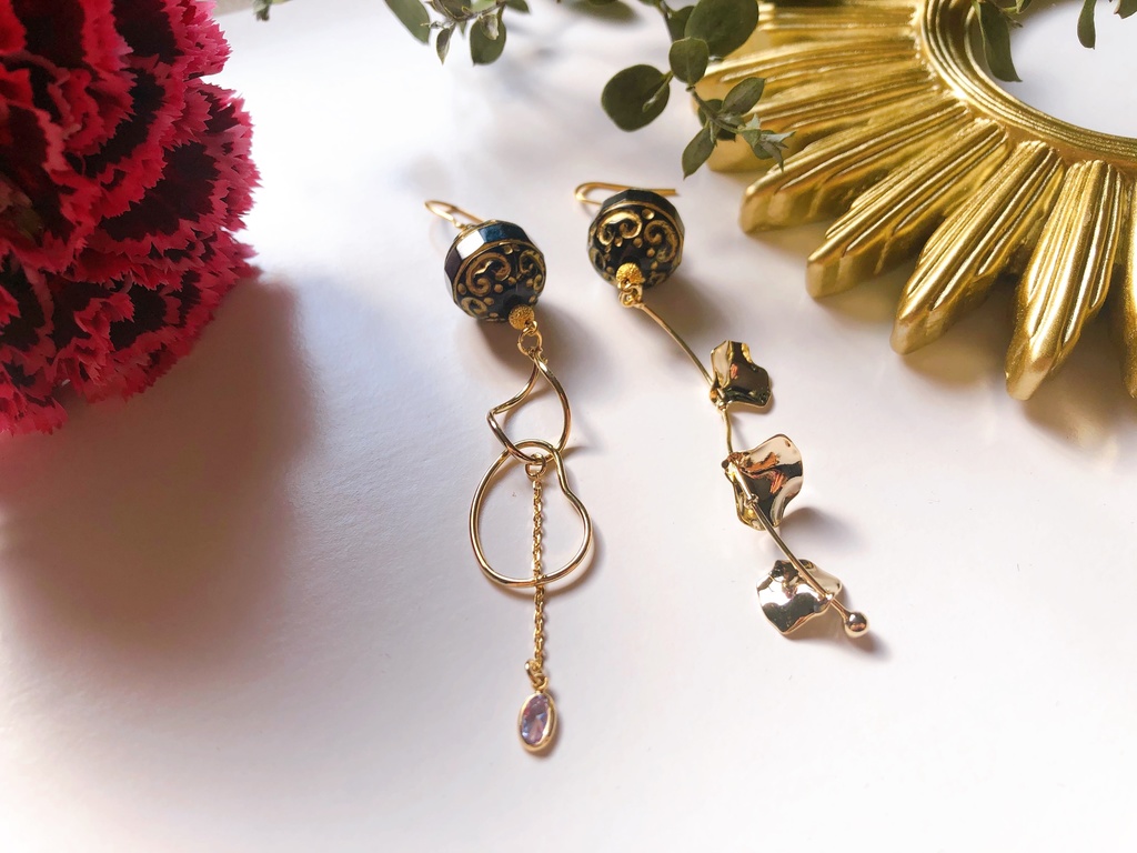 青い春と影✴︎キャラクターイメージピアス、イヤリング