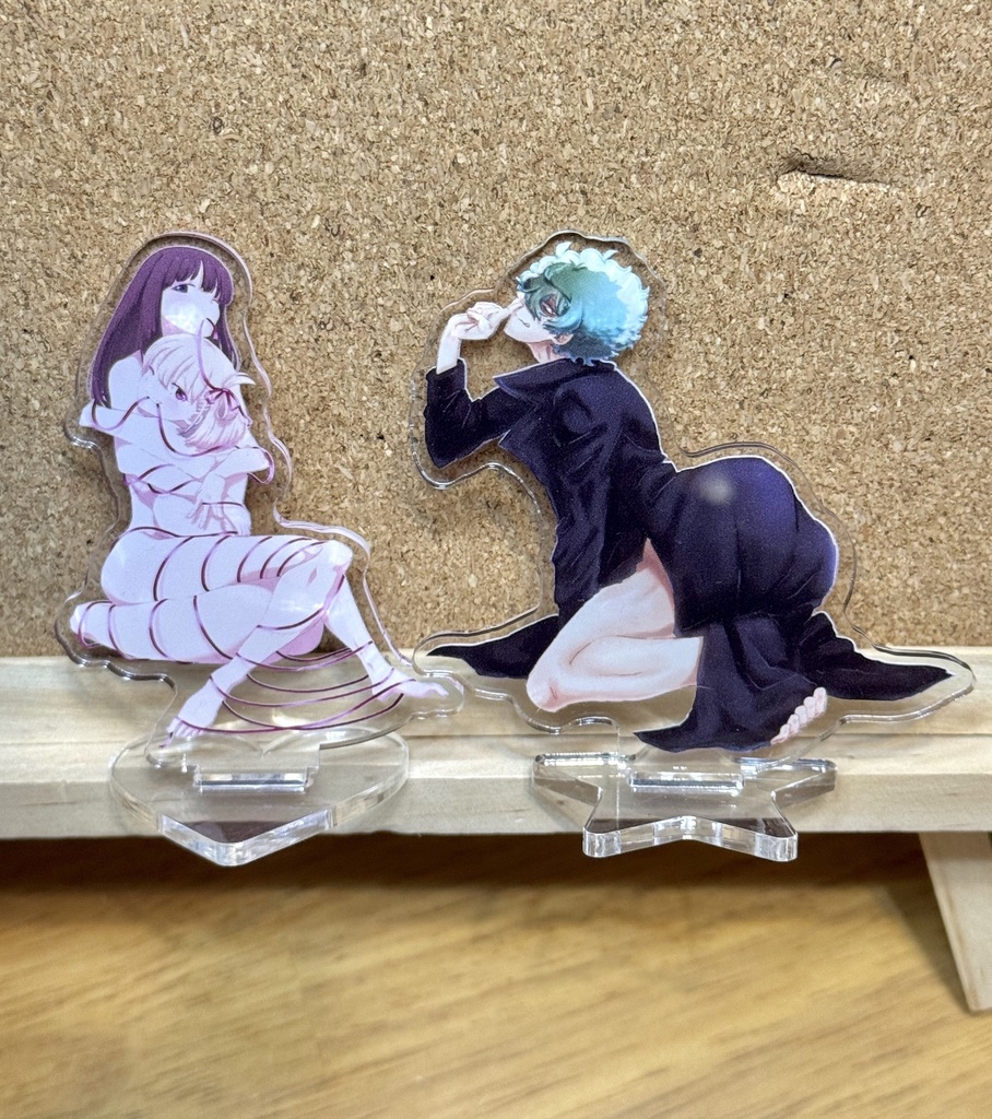 チラ見せえっちなアクスタ★