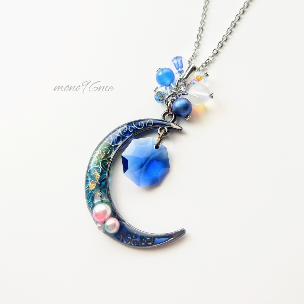 三日月ネックレス【青~水色~緑】