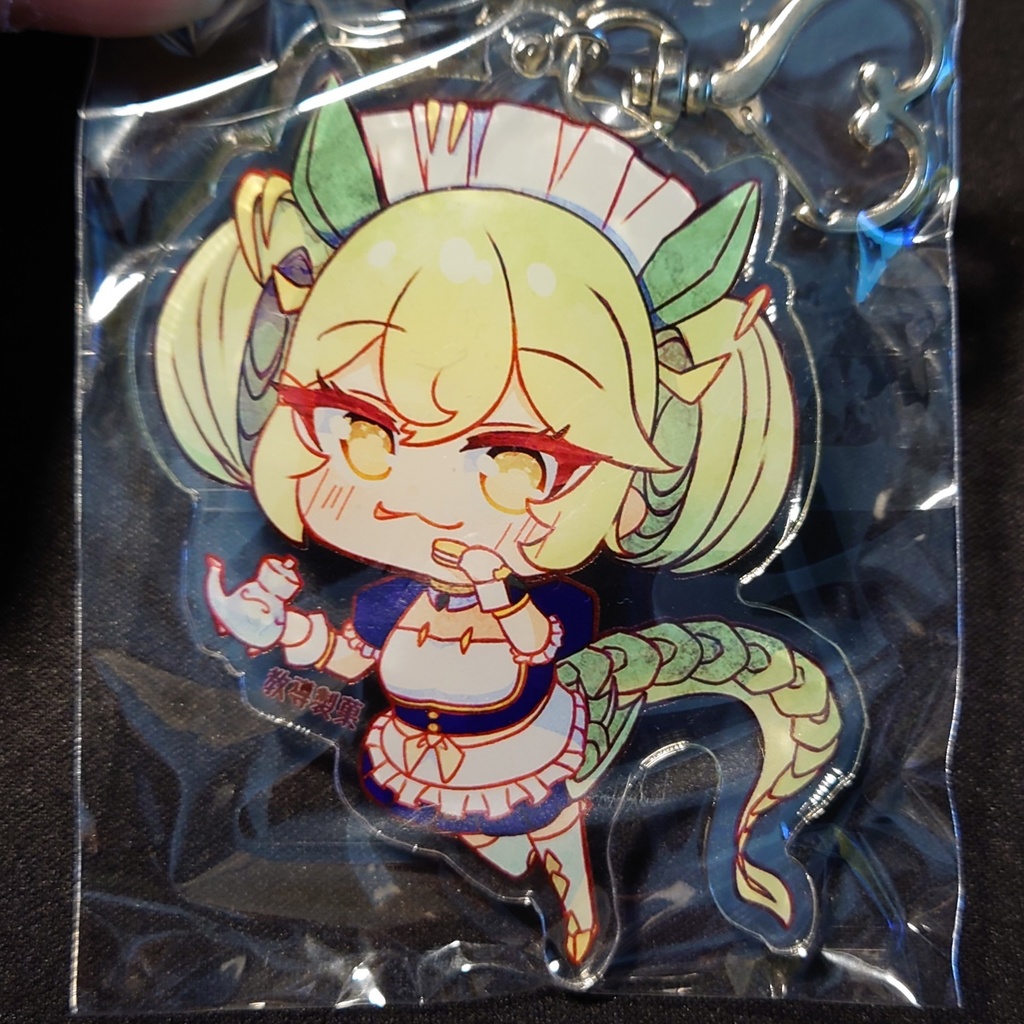 ドラゴンメイド・パルラ　アクリルキーホルダー