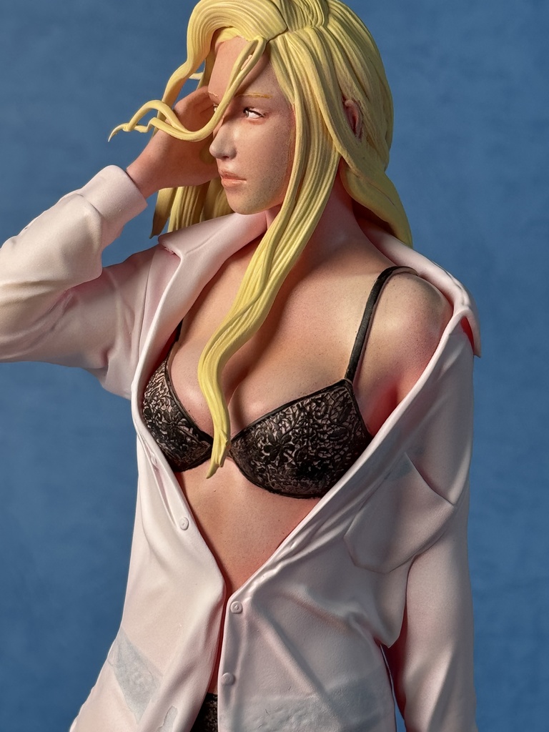 ガレージキット 海辺を歩く女はだけver 1/6スケール A woman with shirt unbuttoned 1:6 scale