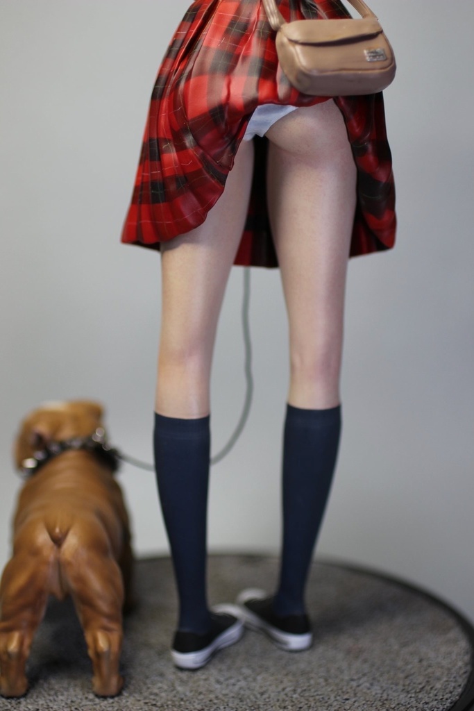 オリジナルガレージキット  パイスラッシュの女の子 (Pie-slashed girl) 1/6スケール