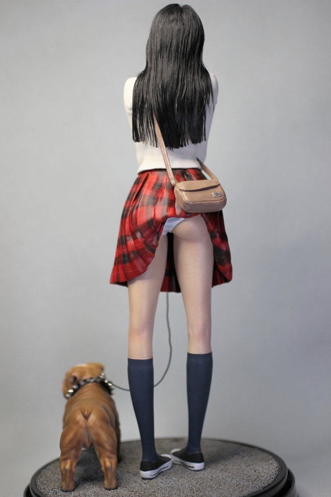 オリジナルガレージキット  パイスラッシュの女の子 (Pie-slashed girl) 1/6スケール